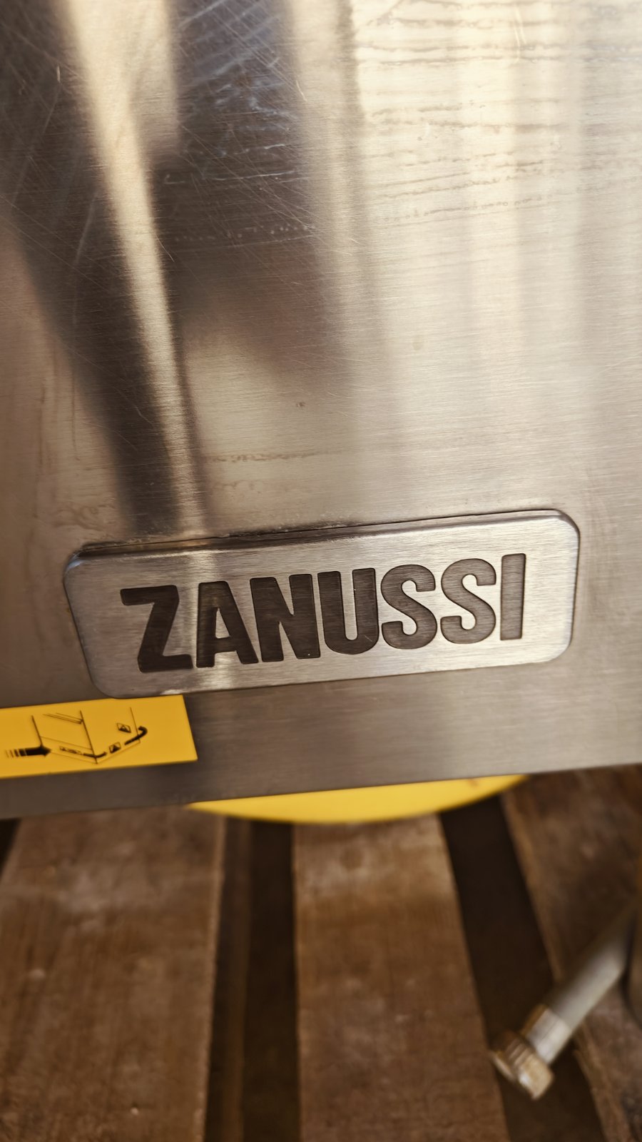 ΠΛΥΝΤΗΡΙΟ ΣΚΕΥΩΝ ZANUSSI