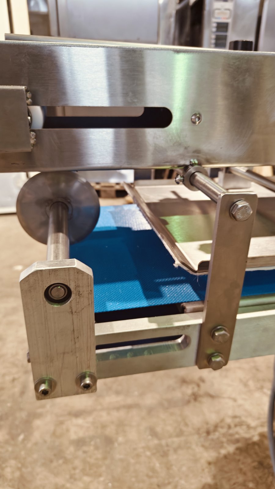 GRISSINI AND OIL COOKIE PRODUCTION MACHINE