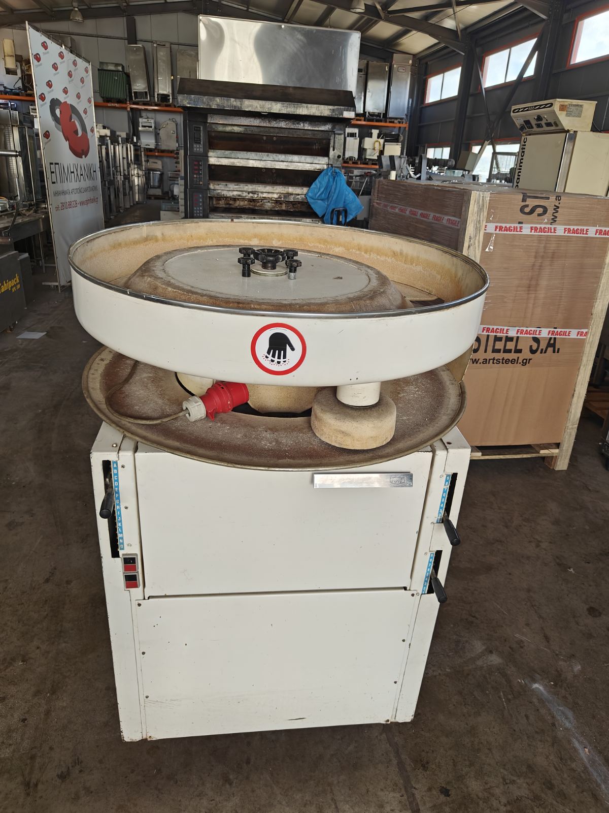 PIERRET DOUGH MOULDING AND ROUNDING MACHINE
