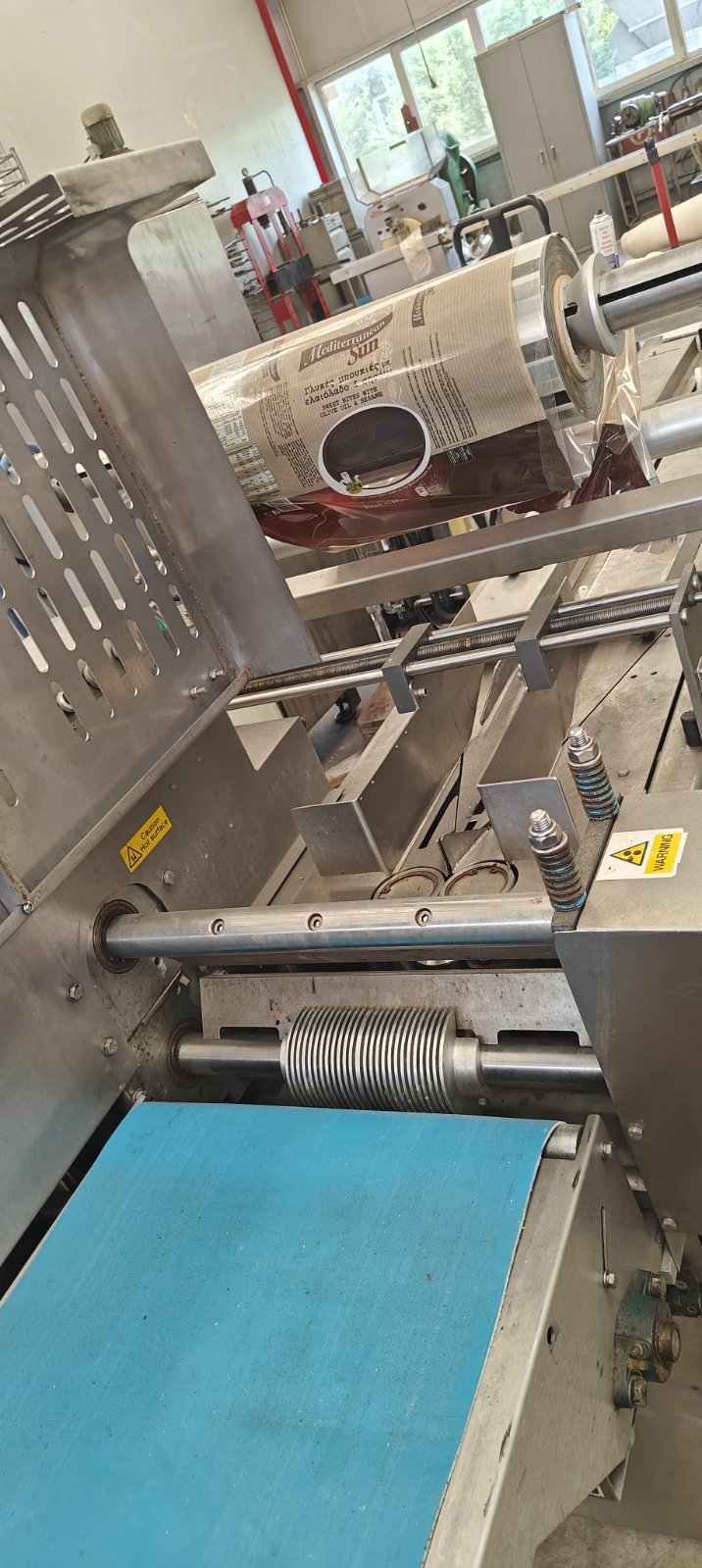 MFW FLOWPACK PACKAGING MACHINE