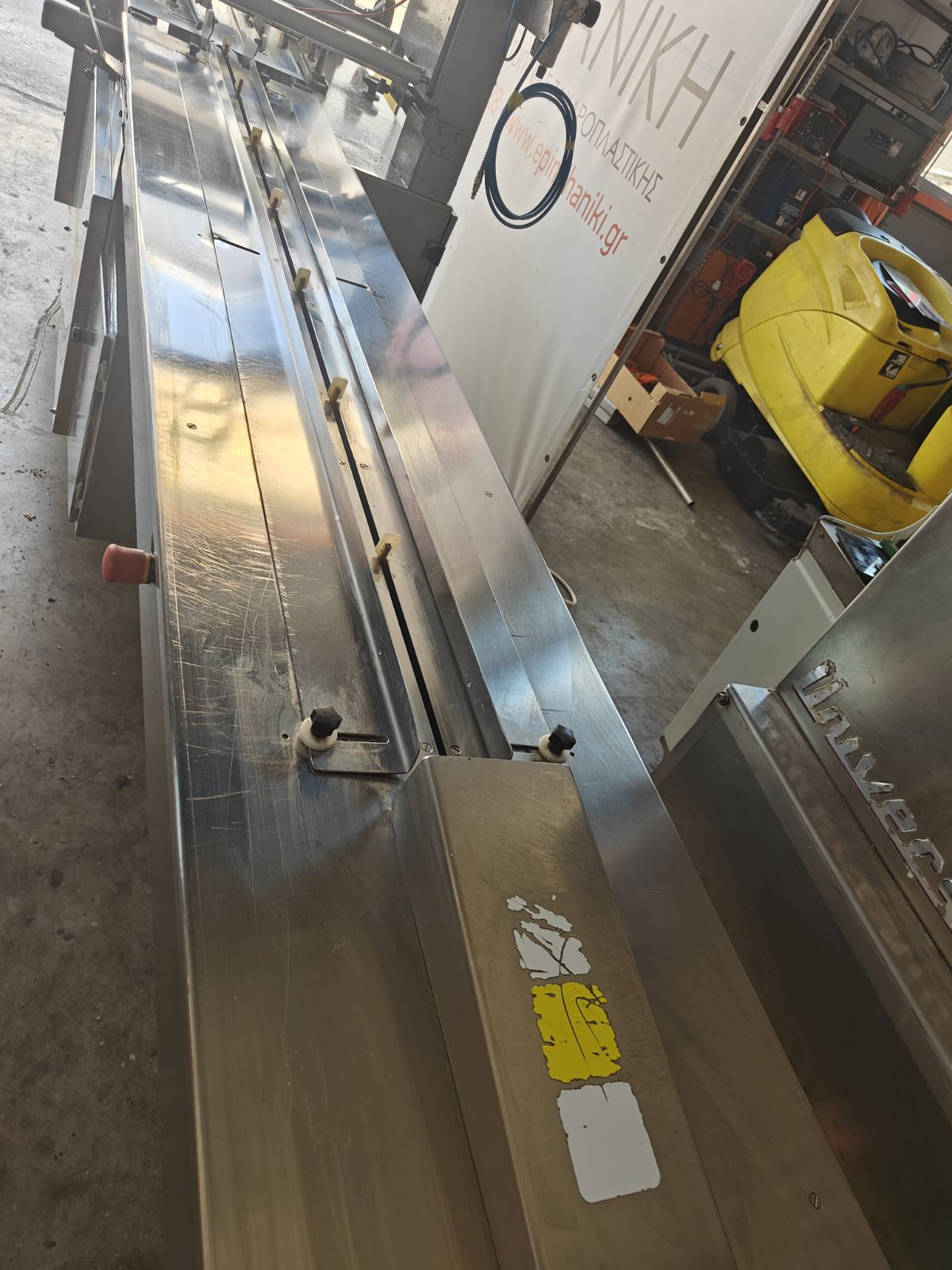 TAHIPACK FLOWPACK PACKAGING MACHINE MODEL SPL 100
