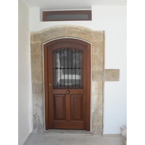 Traditional entrance door K302_r1