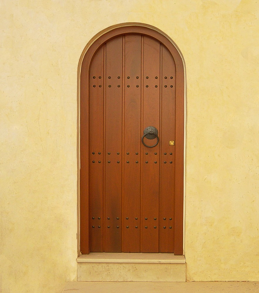 Traditional entrance door K402_r1