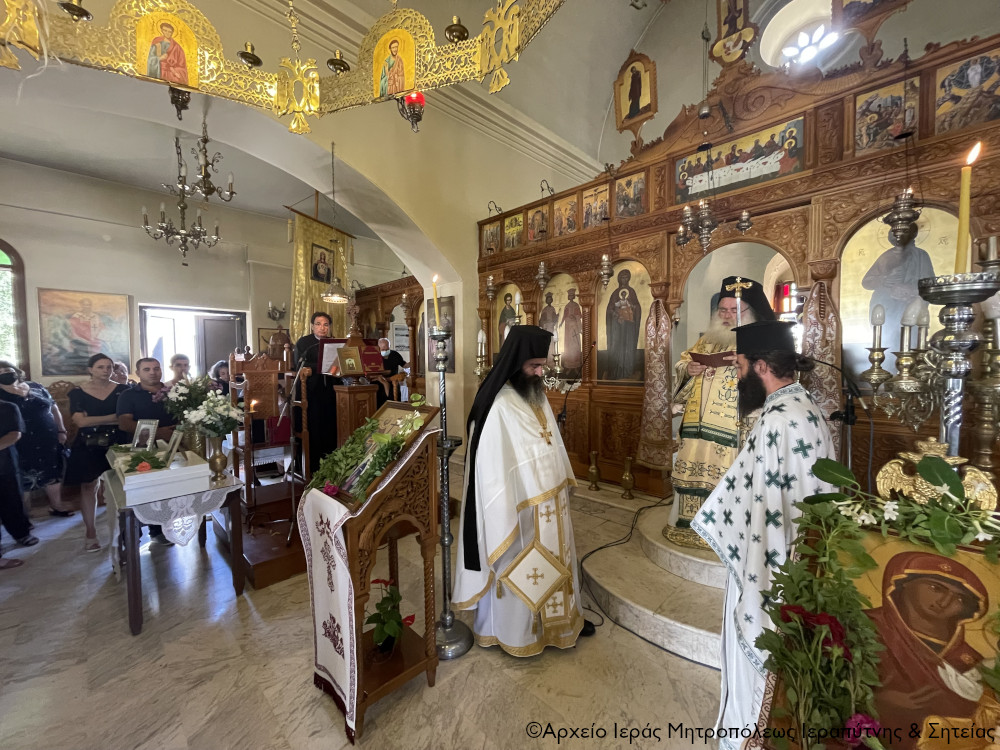 Αρχιερατική Θεία Λειτουργία στην Ενορία Γρα Λυγιάς Ιεράπετρας.