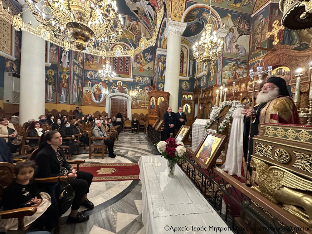 H Ακολουθία του Ακαθίστου Ύμνου στον Ιερό Καθεδρικό Ναό Αγίας Αικατερίνης Σητείας