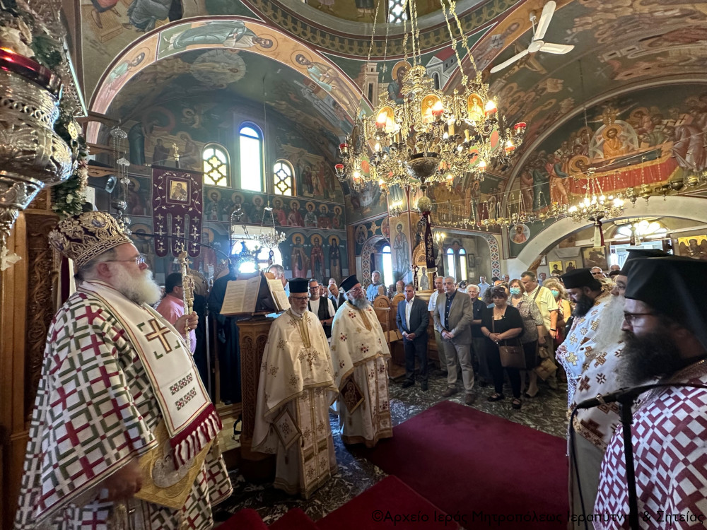 Με κατάνυξη η εορτή της Παναγίας της Ελεούσας στον φερώνυμο Ιερό Ενοριακό Ναό της Ιεράπετρας-Τρισάγιο για τον Ιεραπετρίτη μεγάλο μουσικοσυνθέτη Γιάννη Μαρκόπουλο