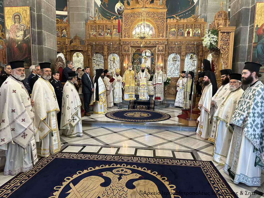 Ο Σεβ. Μητροπολίτης κ. Κύρλλος στα ονομαστήρια του Σεβ. Μητροπολίτου Πέτρας και Χερρονήσου κ. Γερασίμου και στη Δοξολογία για την Ημέρα της Ελληνικής Αστυνομίας