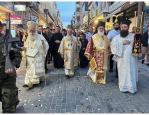 Ο Σεβ. Μητροπολίτης Ιεραπύτνης και Σητείας κ. Κύριλλος στη λιτανεία της Τιμίας Κάρας του Αποστόλου Τίτου στο Ηράκλειο