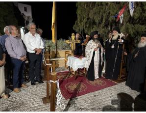 Πλήθος πιστών στον Μεγάλο πανηγυρικό Εσπερινό της εορτής της Αποτομής της Τιμίας Κεφαλής του Τιμίου Προδρόμου στην Ιερά Μονή Καψά Σητείας