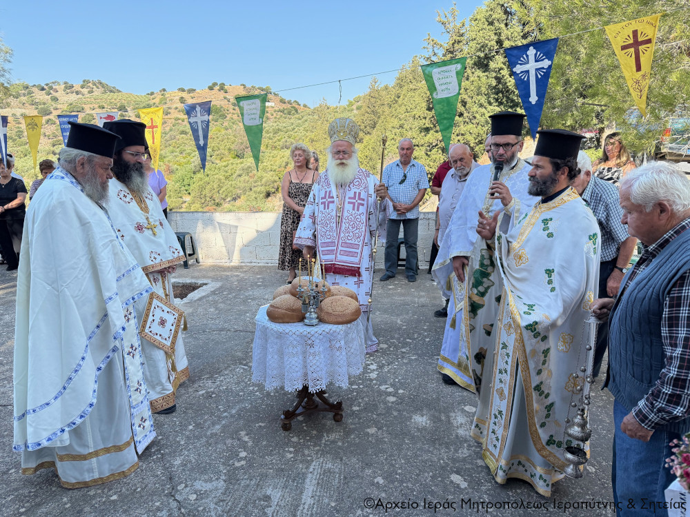Με αρχιερατική Θεία Λειτουργία πανηγύρισε ο Ιερός Ναός του Τιμίου Προδρόμου της Ενορίας Κάτω Σύμης Βιάννου