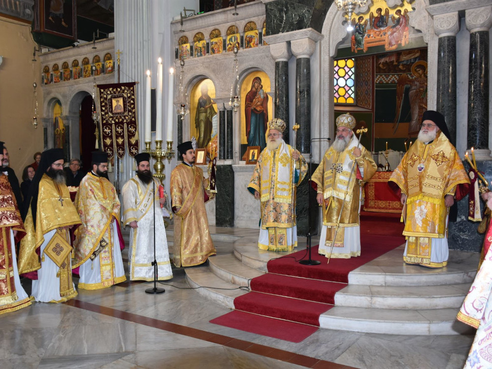 Η Κυριακή των Προπατόρων στον Ιερό Μητροπολιτικό Ναό Αγίου Μηνά Ηρακλείου – Χειροτονία Πρεσβυτέρου