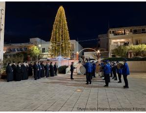 Πρωτοχρονιάτικα κάλαντα και άλλες εορταστικές μελωδίες από τη Φιλαρμονική του Δήμου Ιεράπετρας στον Σεβ. Μητροπολίτη Ιεραπύτνης και Σητείας κ. Κύριλλο