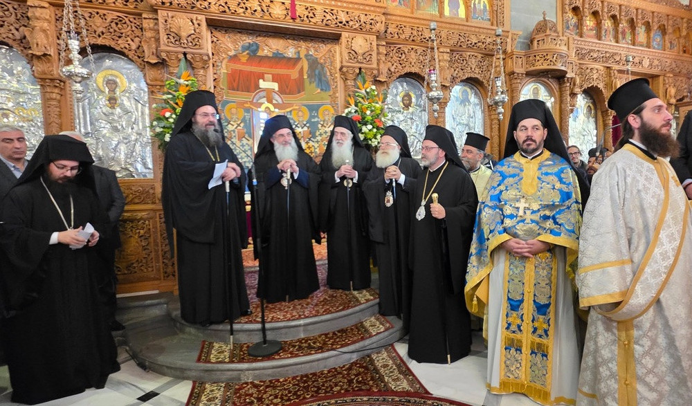 Ο Σεβ. Μητροπολίτης κ. Κύριλλος μετείχε στο Αρχιερατικό Συλλείτουργο στον Ιερό Μητροπολιτικό Ναό Μεγάλης Παναγίας, προεξάρχοντος του νέου Μητροπολίτου Κυδωνίας και Αποκορώνου κ. Τίτου