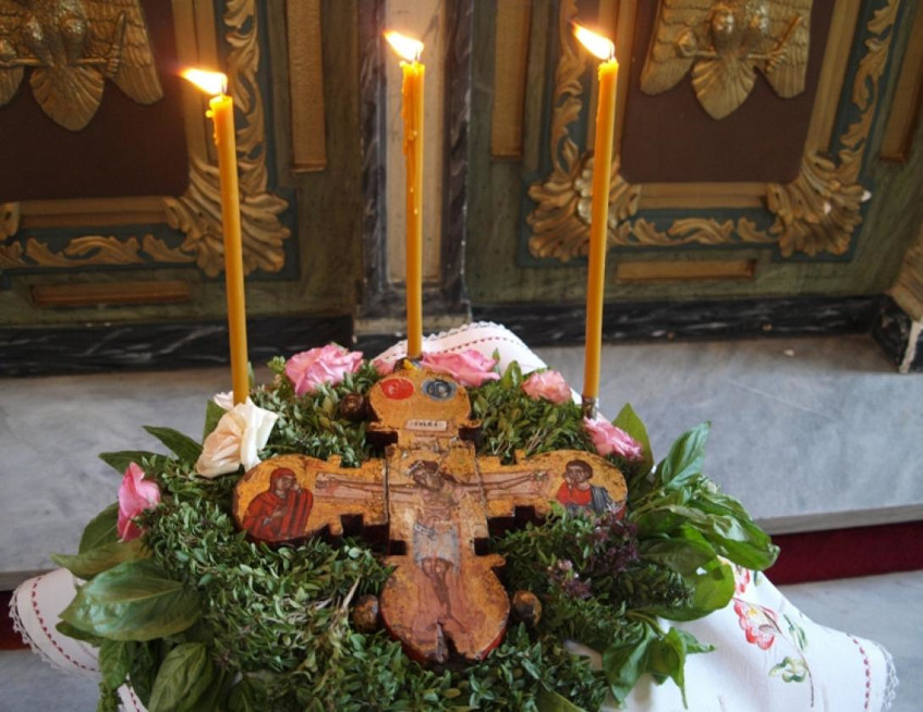 Κατανυκτικός Εσπερινός και Ομιλία για τον Σταυρό