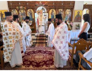 Με Αρχιερατική Θεία Λειτουργία πανηγύρισε ο Ιερός Ναός Αγίων Αναργύρων Μύρτου Ιεράπετρας