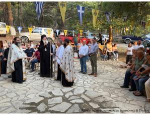 Αρχιερατικός Εσπερινός στον πανηγυρίζοντα μεταβυζαντινό Ι. Ναό της Αγίας Άννης στη Θρυπτή Ιεράπετρας