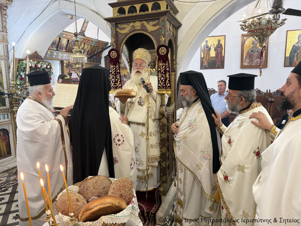 Με Αρχιερατική Θεία Λειτουργία πανηγύρισε ο Ιερός Ενοριακός Ναός Αγίου Παντελεήμονος Χαμεζίου Σητείας