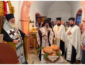 Ο Αρχιερατικός Εσπερινός στον πανηγυρίζοντα Ιερό Ναό Αγίας Σοφίας Αρμένων Σητείας