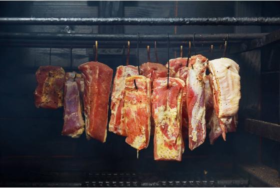 Το κάπνισμα που δίνει γεύση