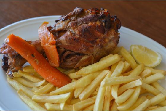 Χοιρινά κότσια μελωμένα