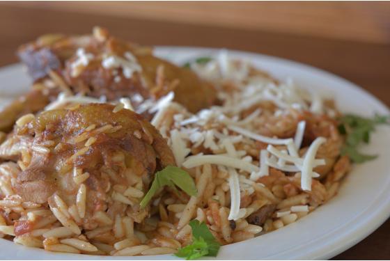 Κοτόπουλο με κριθαράκι στην κατσαρόλα