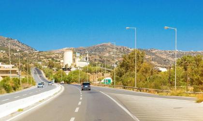 Heraklion Airport to Hersonissos by Car: Route, Time & Parking Tips