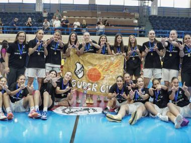 Πρωταθλήτριες Κρήτης 2024-2025  oι κορασίδες του ΟΦΗ!