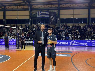 Ο ΠΑΣΑΠ βράβευσε τον Ανδρέα Ανδρεάδη