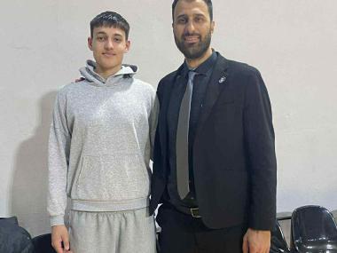 Οικογένεια Aνδρεάδη: Ο πατέρας, κέρδισε τον υιό του στο κλειστό του ΒΑΚ