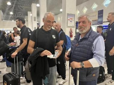 Σε κλίμα συγκίνησης η συνάντηση Δανδάλη-Καλμαζίδη: "Zήσαμε μεγάλες στιγμές, δεν λέμε αντίο αλλά εις το επανιδείν"