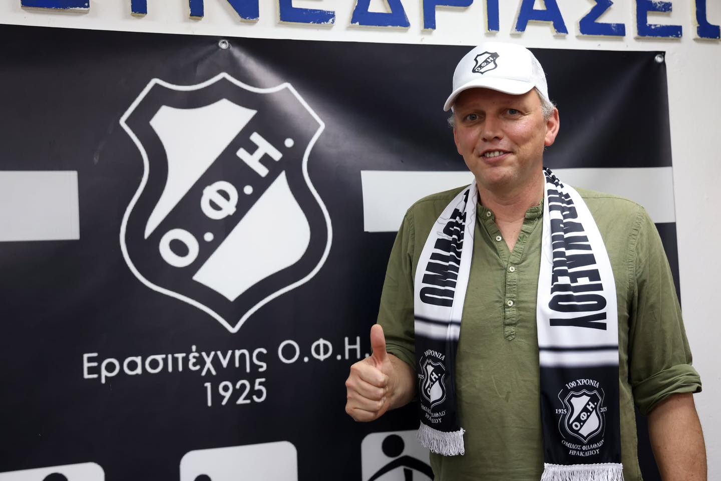 Ντεπέστελε: "Κάθε μέρα βελτιώνεται η ομάδα, τεχνικός παίκτης ο Ράιαν Πούλ"
