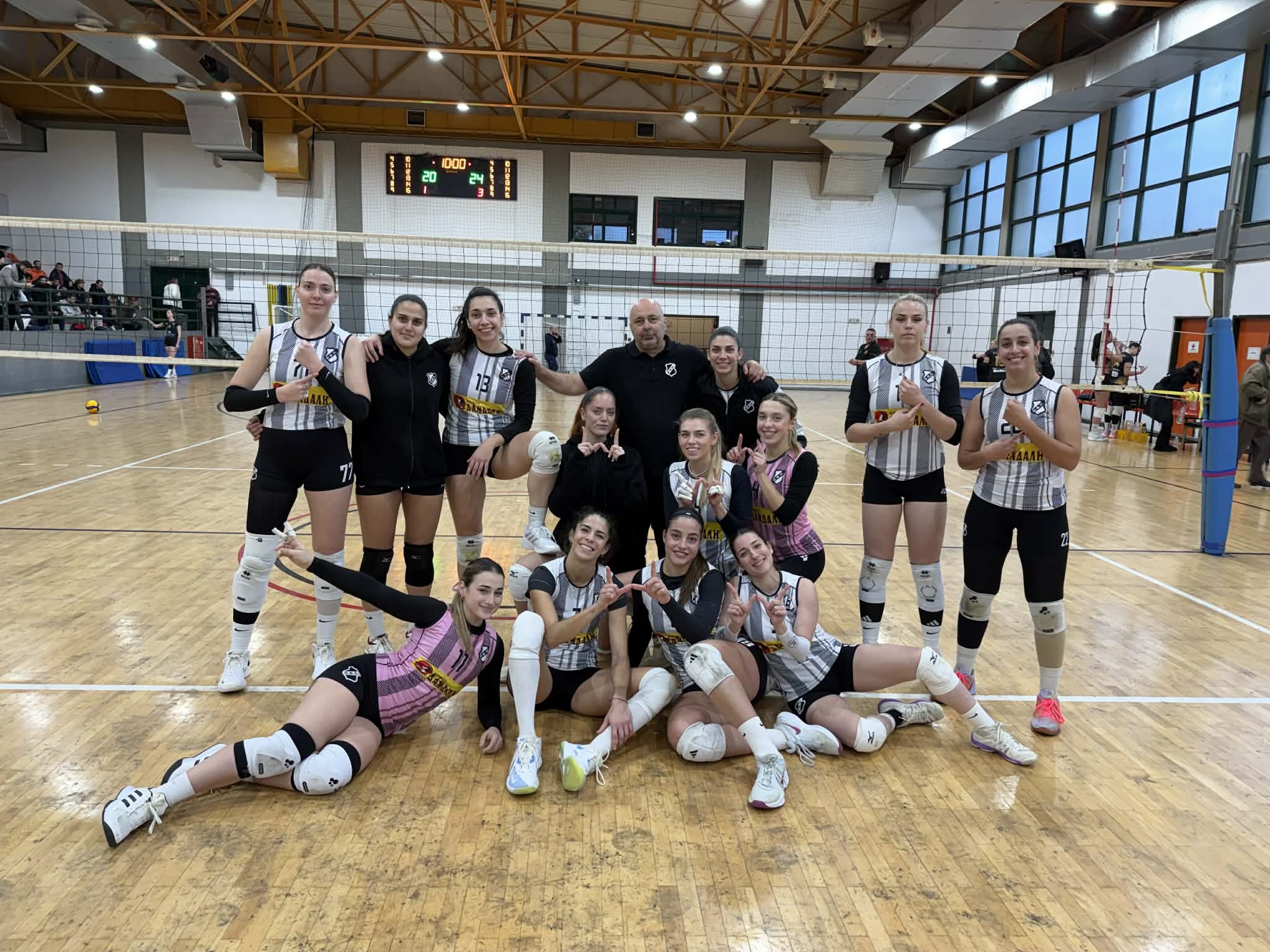 5X5 τα κορίτσια του ΟΦΗ με μεγάλο διπλό στα Βριλήσσια (1-3) και σπέσιαλ αφιέρωση