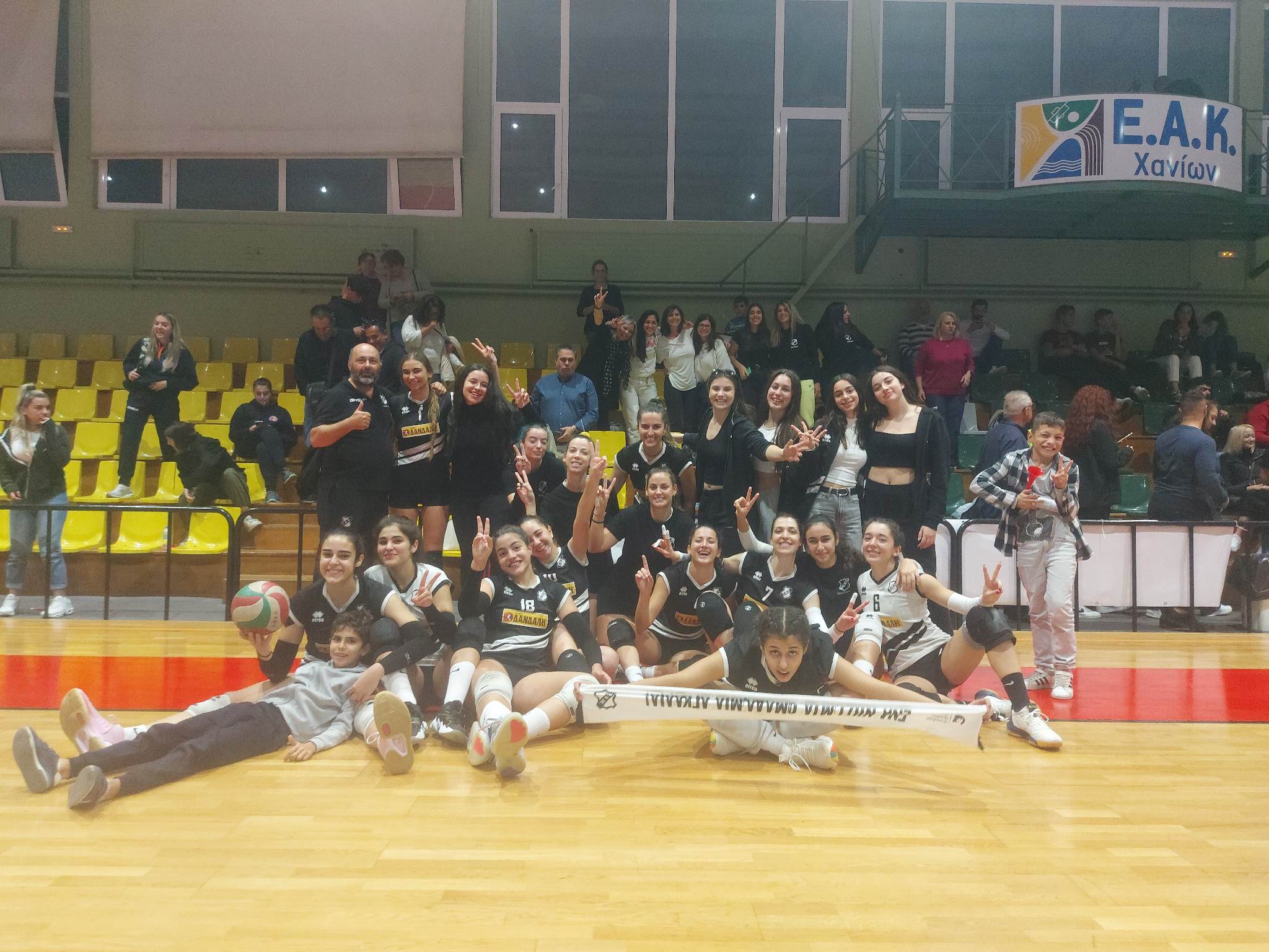 Με το δεξί στο πρωτάθλημα Κρήτης, η γυναικεία ομάδα βόλεϊ του ΟΦΗ-Μεγάλη νίκη στα Χανιά