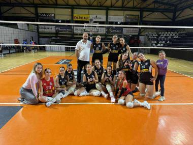 Το αήττητο σερί τους συνέχισαν οι Νεάνιδες του ΟΦΗ