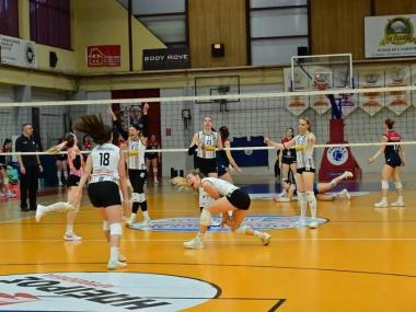 Pre League Γυναικών: Στην 4η θέση και στα πλει-οφ ανόδου τα κορίτσια του ΟΦΗ 4 στροφές πριν το φινάλε