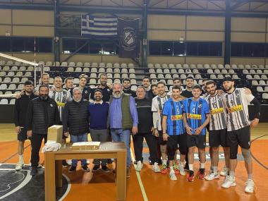 Εκοψε την πίτα του ο ΟΦΗ-Το φλουρί στον Βαγγέλη Βαιόπουλο