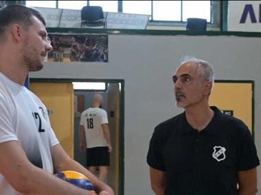 Ο Γιάννης Καλμαζίδης στο ofivolleyball.gr : "Στον ΟΦΗ βλέπω αγάπη, που είναι το πιο σημαντικό στοιχείο για μια ομάδα"