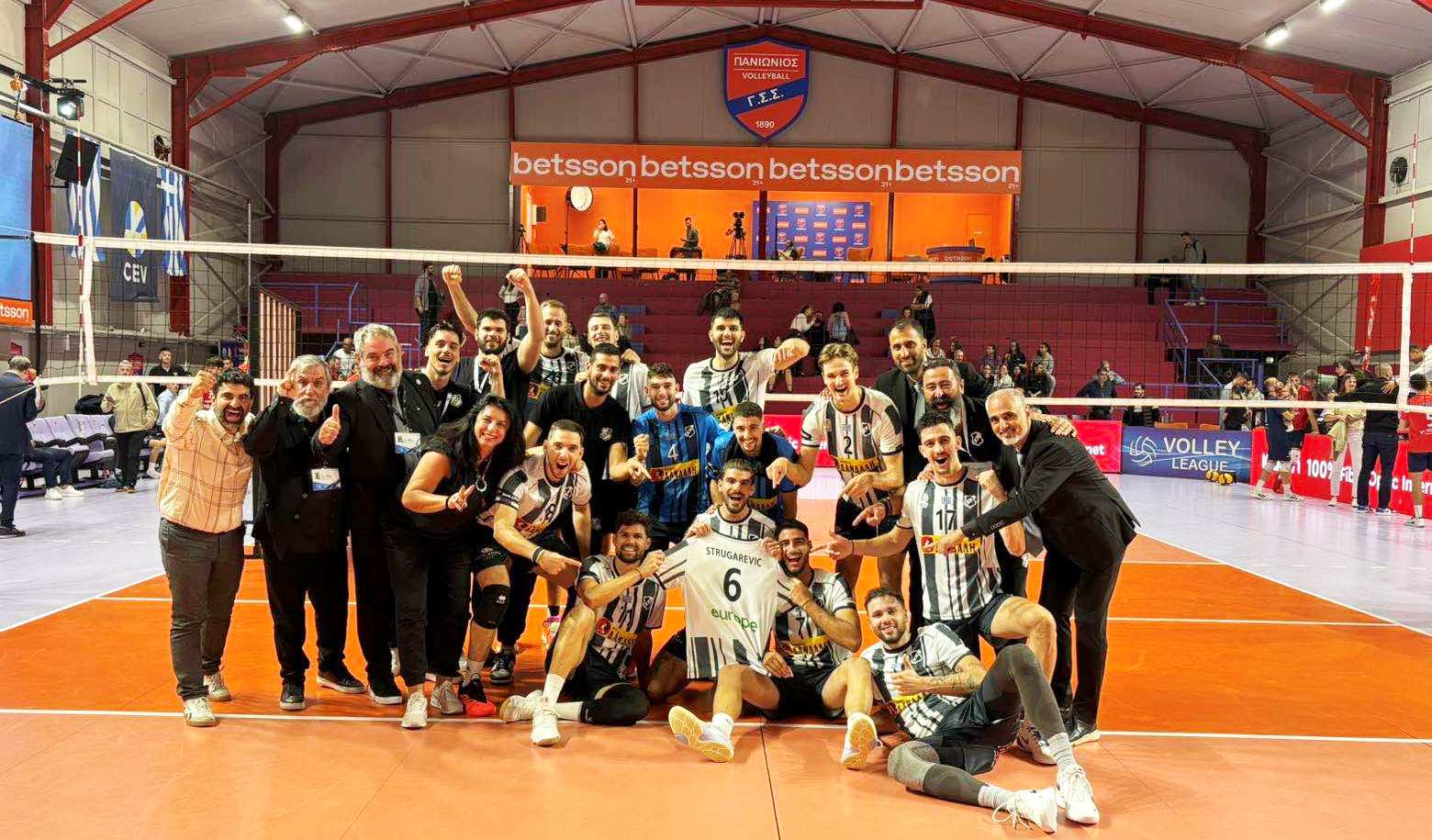 Μεγάλη νίκη ο ΟΦΗ, με επική ανατροπή στη Νέα Σμύρνη 2-3 τον Πανιώνιο!