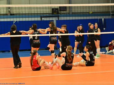 Αρωμα Κρήτης: Το...πεντοζάλι των κοριτσιών του ΟΦΗ μετά την μεγάλη πρόκριση (VIDEO)