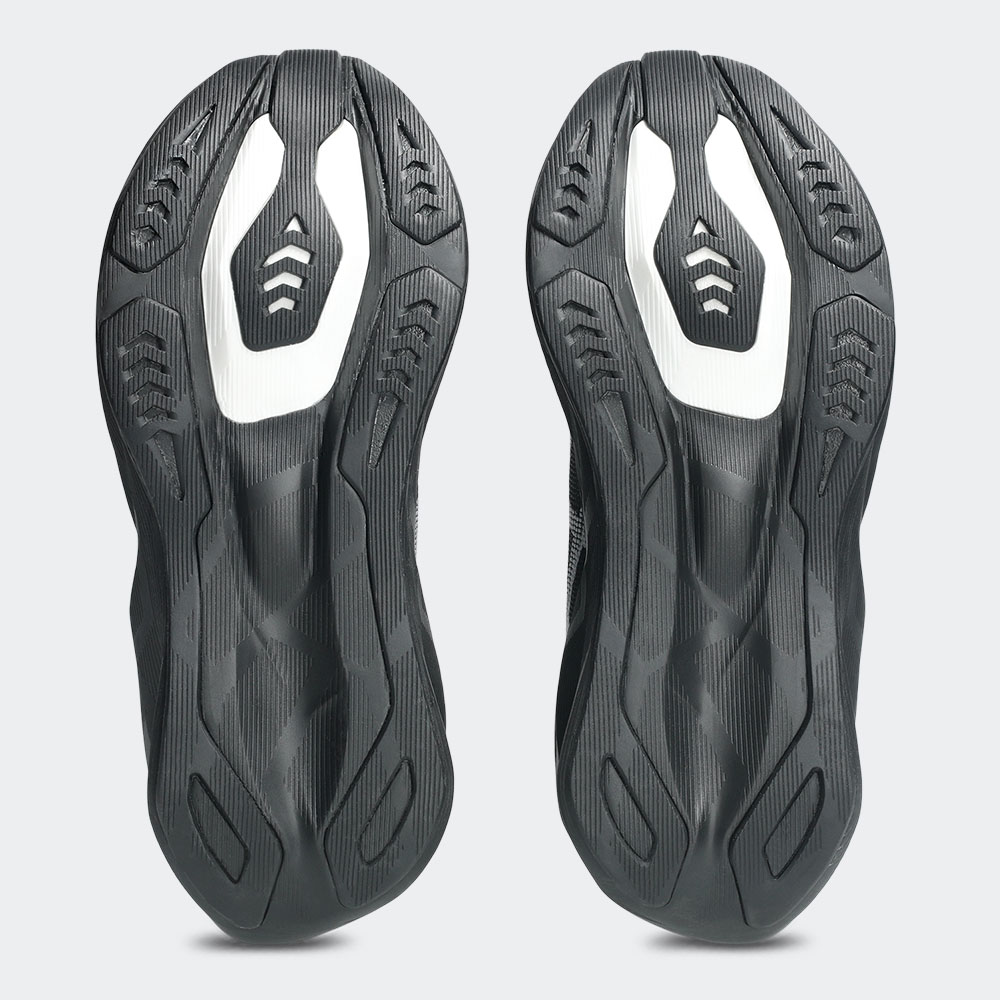 ASICS Novablast 6