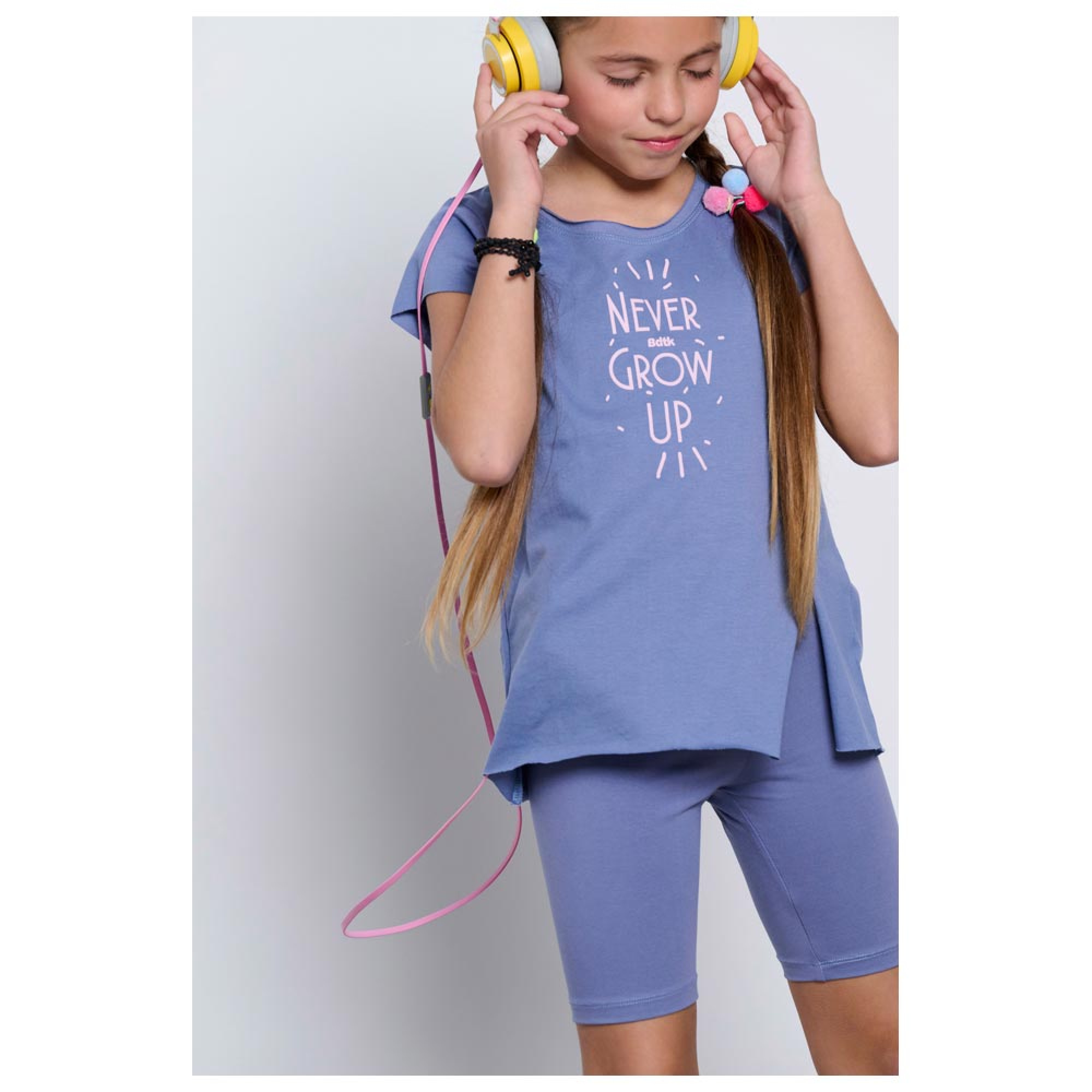 Παιδικό σετ με κοντομάνικη μπλούζα και κολάν 2/4 για κορίτσια