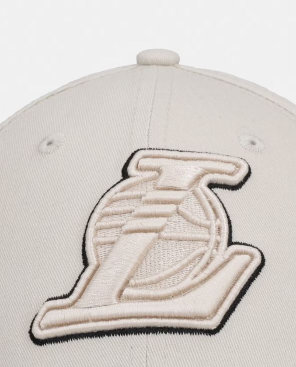 New Era TEAM OUTLINE 940 LAKERS