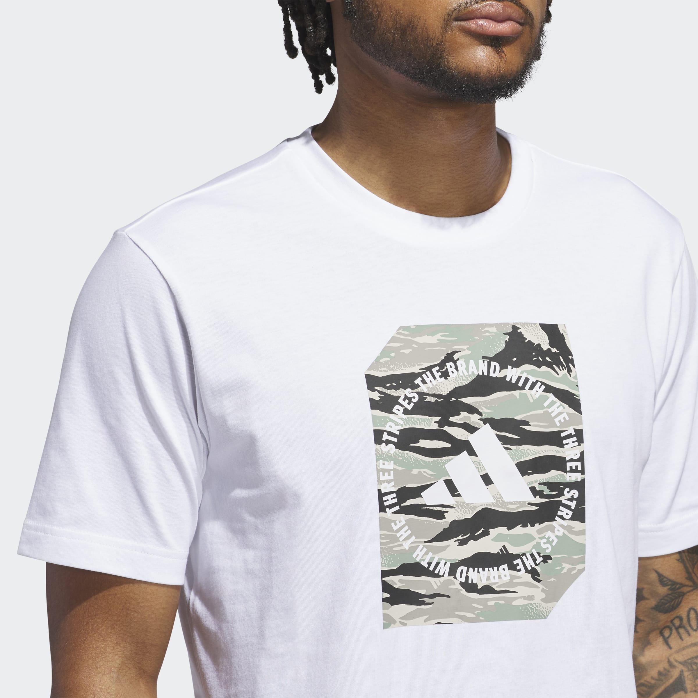Adidas T-shirt Camo