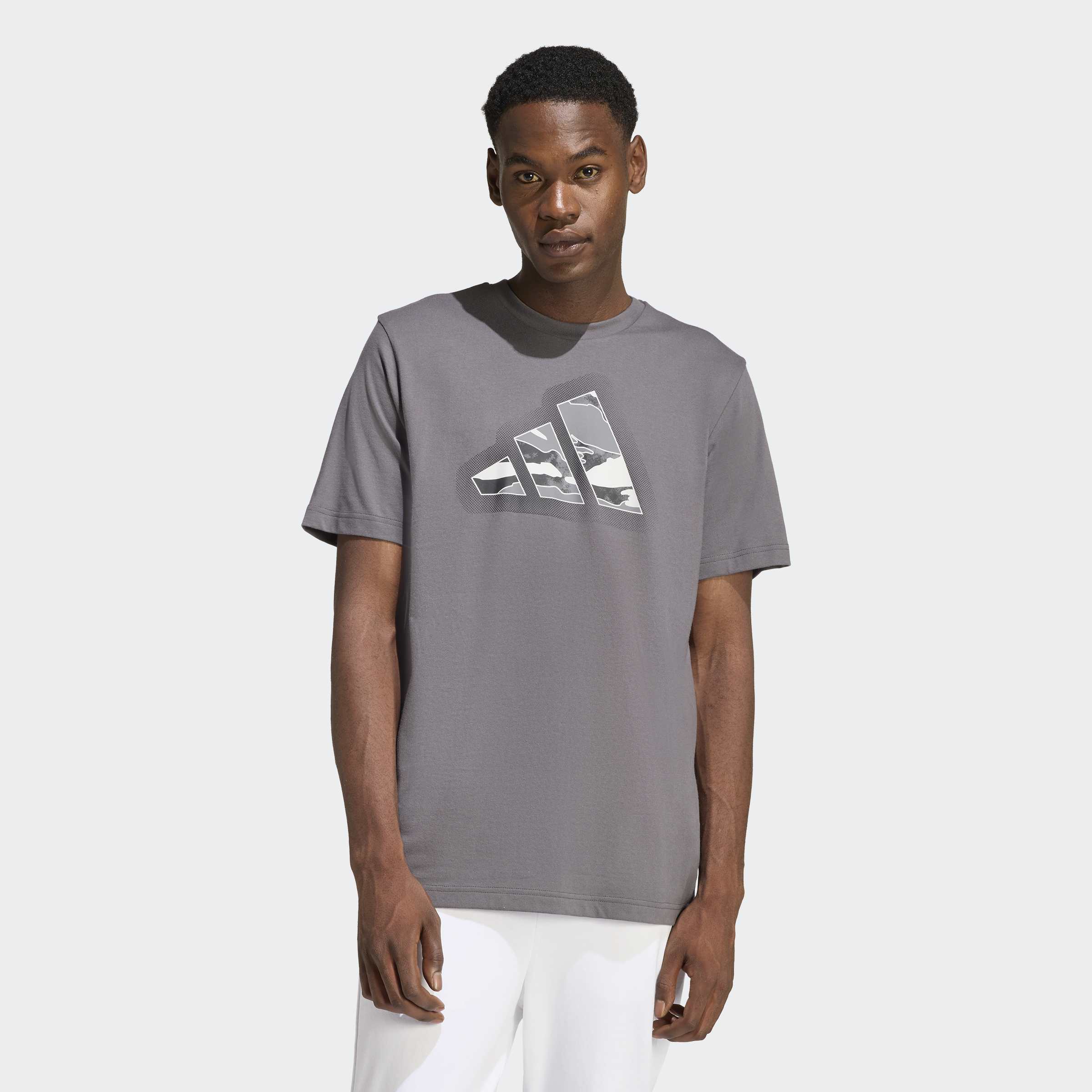 CAMO MODERN LOGO GRAPHIC T-SHIRT