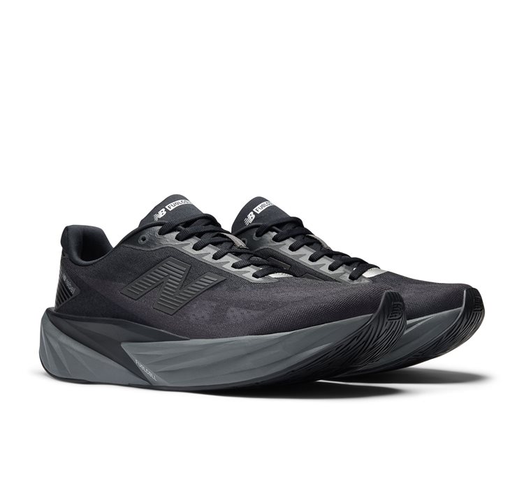 New Balance FuelCell Rebel v5