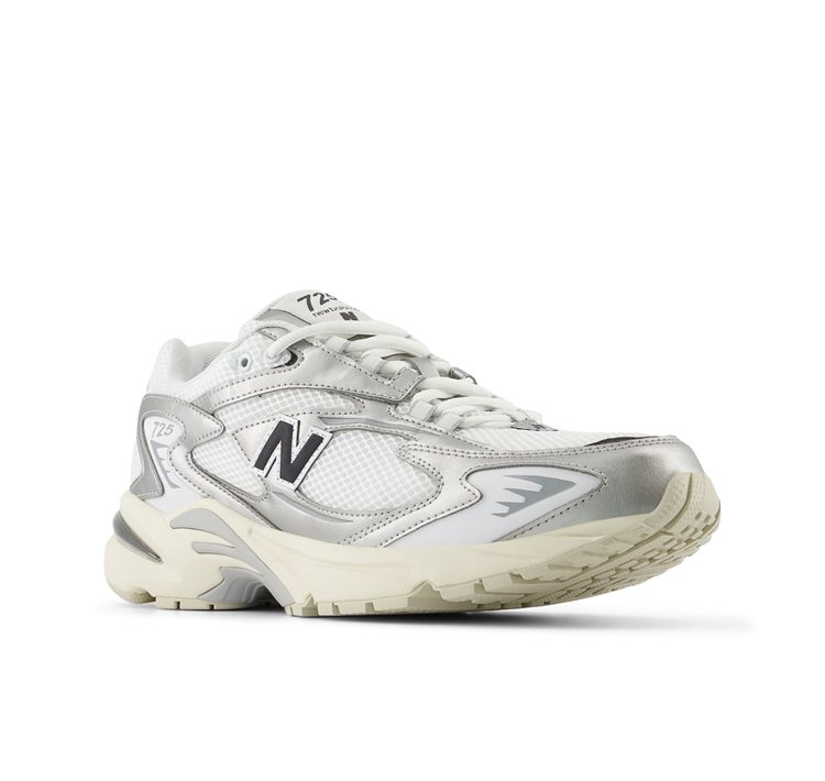 New Balance 725