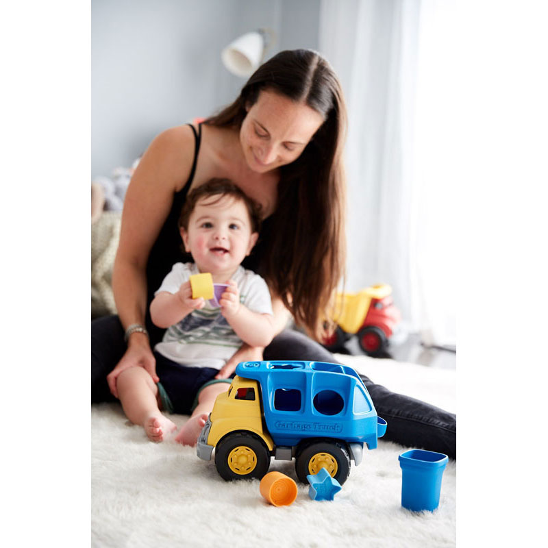 Green Toys Εκπαιδευτικό Φορτηγό Μαθαίνω τα Σχήματα (061967)