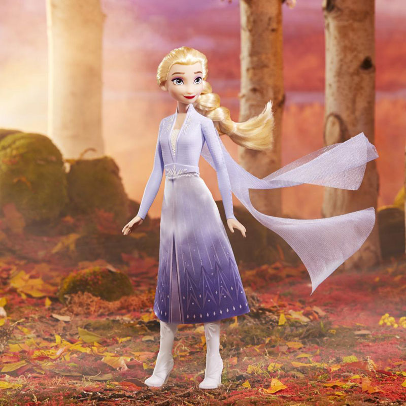 Hasbro Disney Frozen II Κούκλα Shimmer Travel Elsa (F0796)