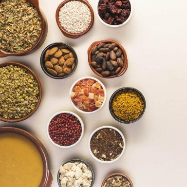 ΠΑΡΑΔΟΣΙΑΚΑ ΜΥΡΩΔΙΚΑ