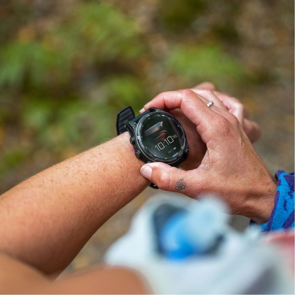 GARMIN Fenix 8 Solar Sapphire DLC Titanium Carbon Gray 47mm with Black/Pebble Gray Silicone Strap 010-02906-11 - 10